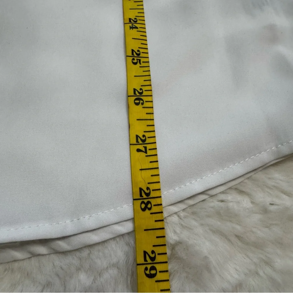 D&Co White Collared Button-Down Shirt Size XS Long Sleeve Can Be Worn Up NWOT - Picture 10 of 10